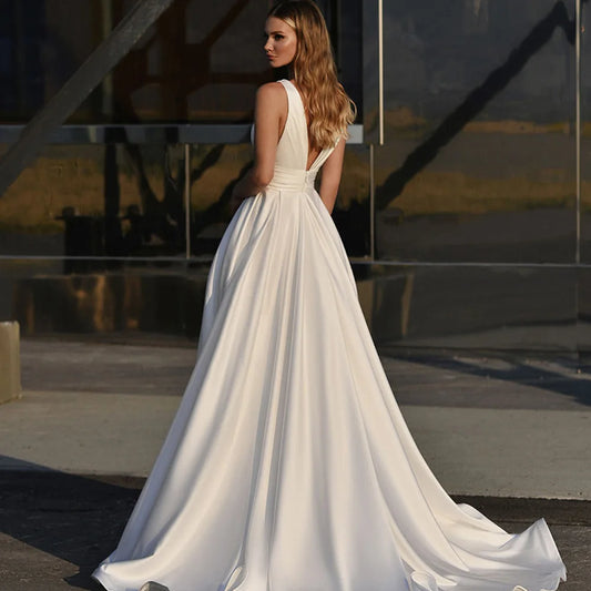 A-Line Wedding Dress Satin Side Slit Floor Length Custom Made To Measure For women Robe De Mariee With Pocket White Elegant 2024
