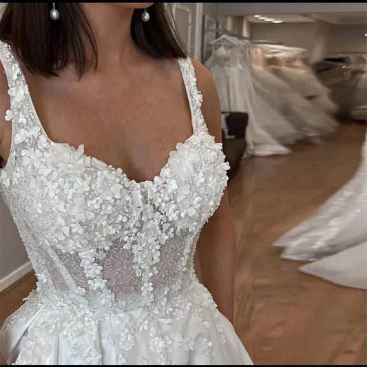 Haohao 2024 Elegant Spaghetti Straps Satin Wedding Dress For Women V-Neck Lace Appliques Slit Backless Sleeveless Bridal Gown