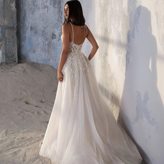 Spaghetti Strap Wedding Dress A-Line Sleeveless Side Slit Lace Appliques Backless Custom Made To Measures Robe De Mariee Beach