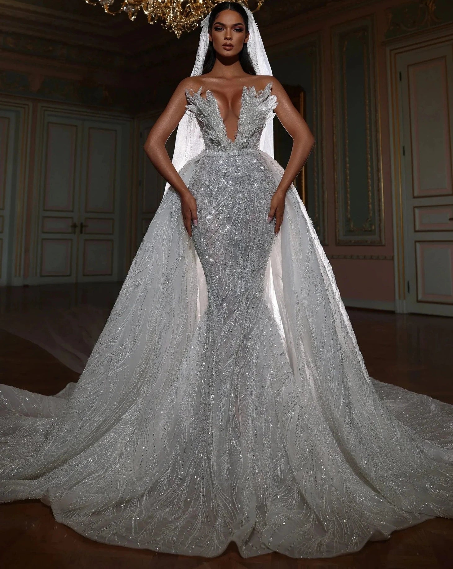 Crystals Beaded Mermaid Wedding Dress Sexy V Neck Strapless 2024 Designer Bride Dresses 2 Piece Detachable Bridal Wedding Gown