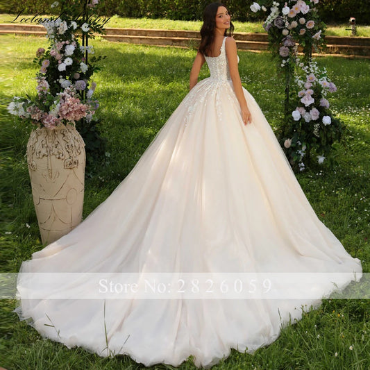 A Line Square Neck Lace Appliques Wedding Dresses Sleeveless Floor Length Glitter Bridal Gowns with Chapel Train