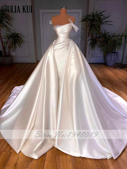 Gorgeous Satin Silk Sleeveless Princess Mermaid Wedding Dresses With Pearls Delication Skirt