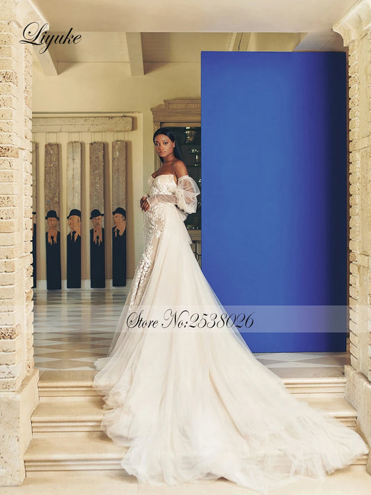 Liyuke Elegant Appliques Lace Sweetheart Mermaid Wedding Dress  Off Shoulder Full Sleeves 2 In 1 Trumpet Wedding  Gowns