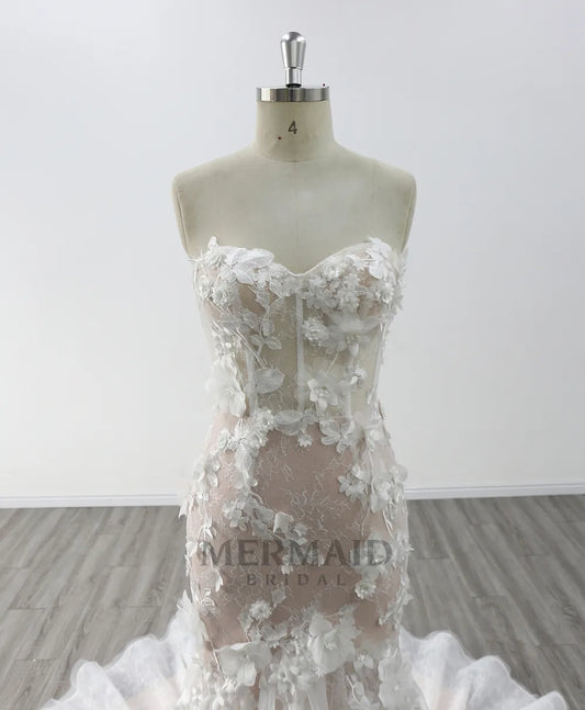 Vestido de noiva de sereia de renda 3D da corte do namorado