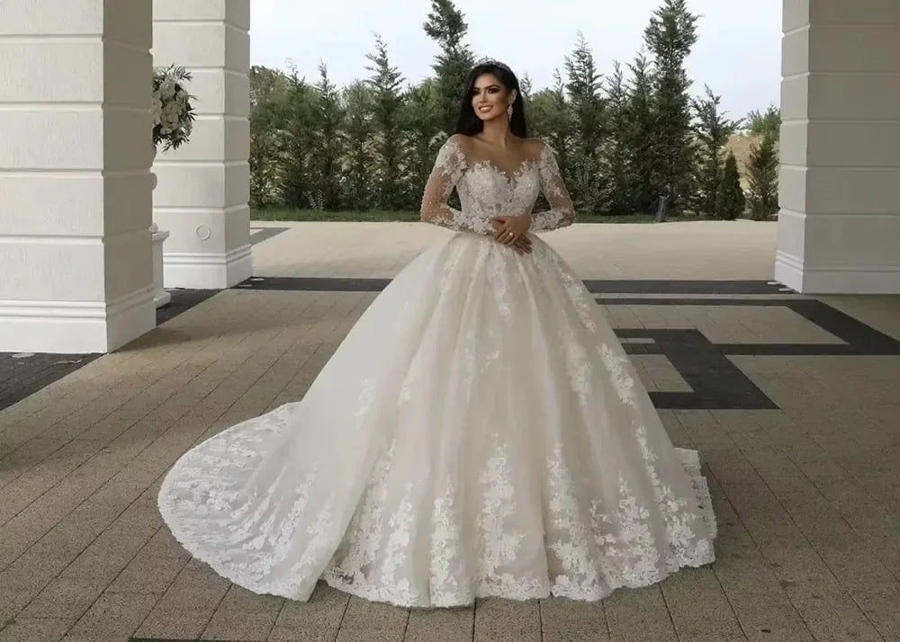 Customized 2025 Illusion Neck Church Wedding Dress Long Sleeve Robe Lace Beading Bride Dress Ball Gown Women Vestidos de novia