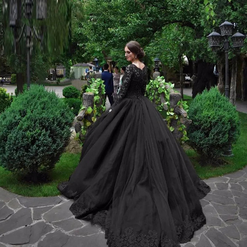 CustomizedBlack Gothic Wedding Dresses   Long Sleeves Lace Beaded Tulle Princess Vintage Wedding Gown Colorful Robe De Mariee