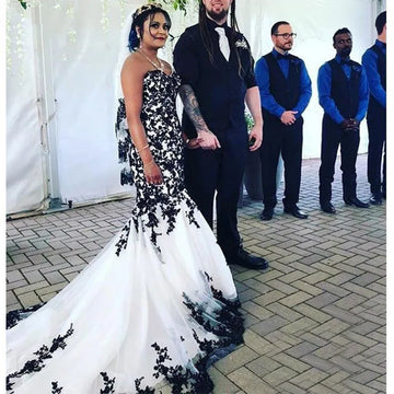 Customized White and Black Lace Wedding Dresses Mermaid African Sweetheart Corset Back Appliques Bridal Gowns Robe De Mariee