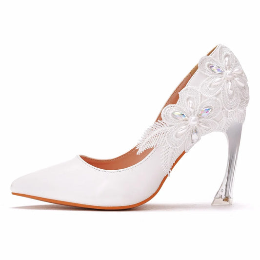 Crystal Queen White Lace Flower Pumps Bride Female Sexy 9CM High Heels Bride Ladies Party Dress Elegant Wedding Shoes