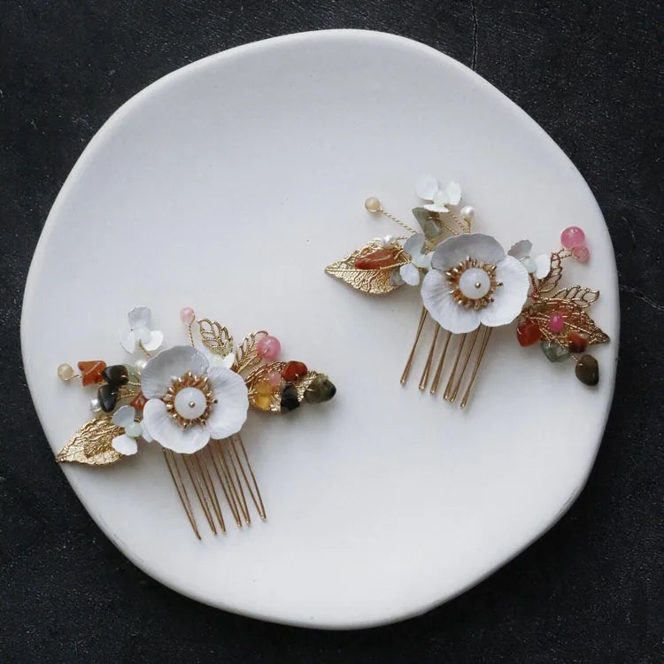 White Flower Hairpins Gold Color Headpieces Hair Combs Clips Pins For Brides Women Headdress Wedding Accessories Bridal Jewelry
