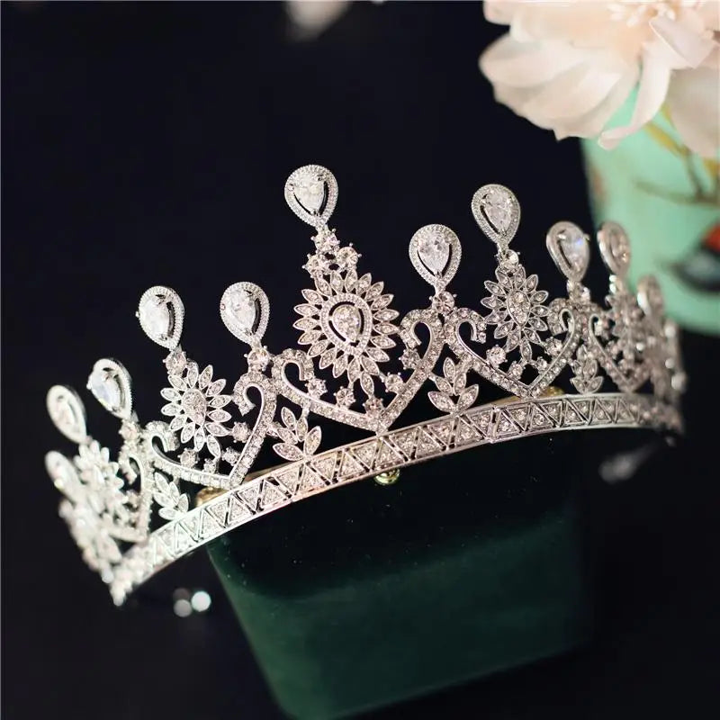 Pageant Prom Tiaras and Crowns Zirconia Crystal Diadem For Bride Headband Headpieces Wedding Accessories Bridal Hair Jewelry