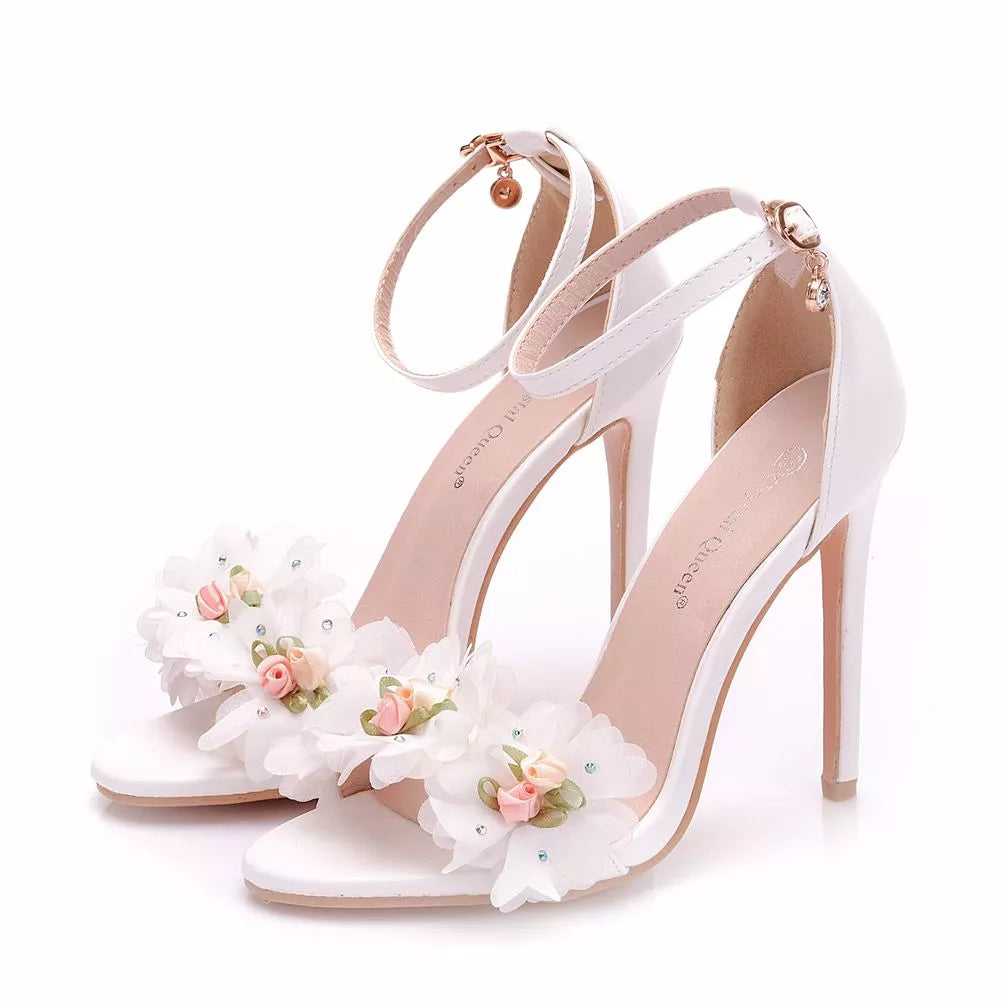 Crystal Queen Sweet White Flower Sexy Dress Wedding Shoes Women Lacing Ankle Strap Peep Toe High Heels Floral Sandals