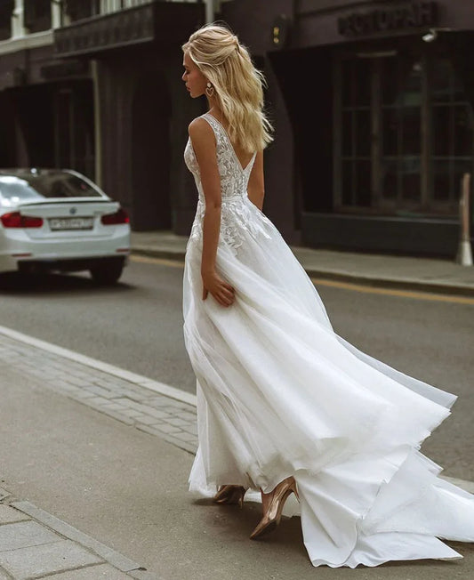 Ivory Boho Wedding Dress Sexy Backless V-Neck Appliques Lace Tulle Beach Bridal Dress Simple Wedding Gowns plus size