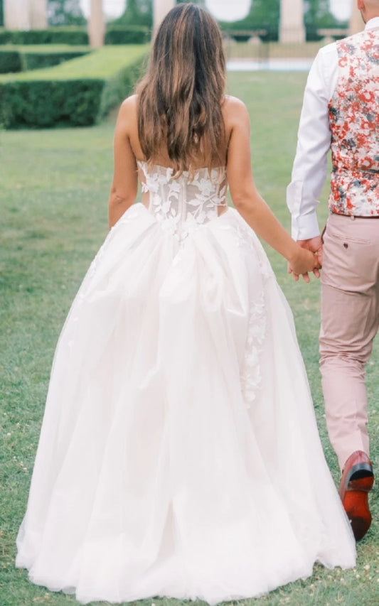 فستان زفاف أنيق سويب تراين على شكل حرف a مزين بالدانتيل ورقبة على شكل قلب وأكمام قابلة للانفصال فستان زفاف