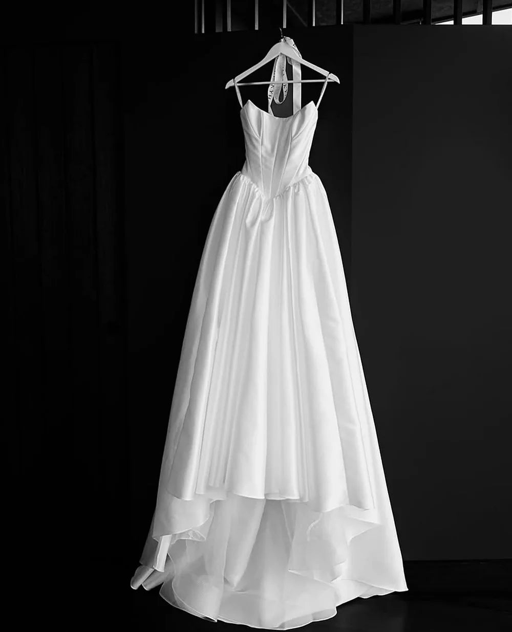 Satin Wedding Dresses For Bride 2025 Modern Corset Strapless Long Brides Gown Luxury  A-line Formal Bridal Dress Customized