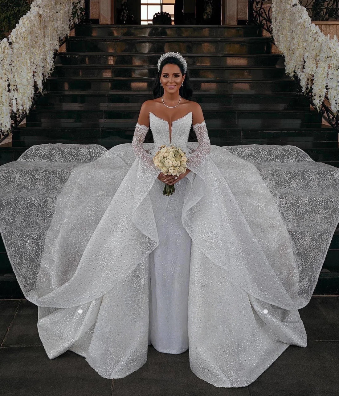 Customized Luxury Pearls Wedding Dresses With Detachable Train Lace Appliques Bridal Gowns Sequins Off Shoulder Vestido de novia