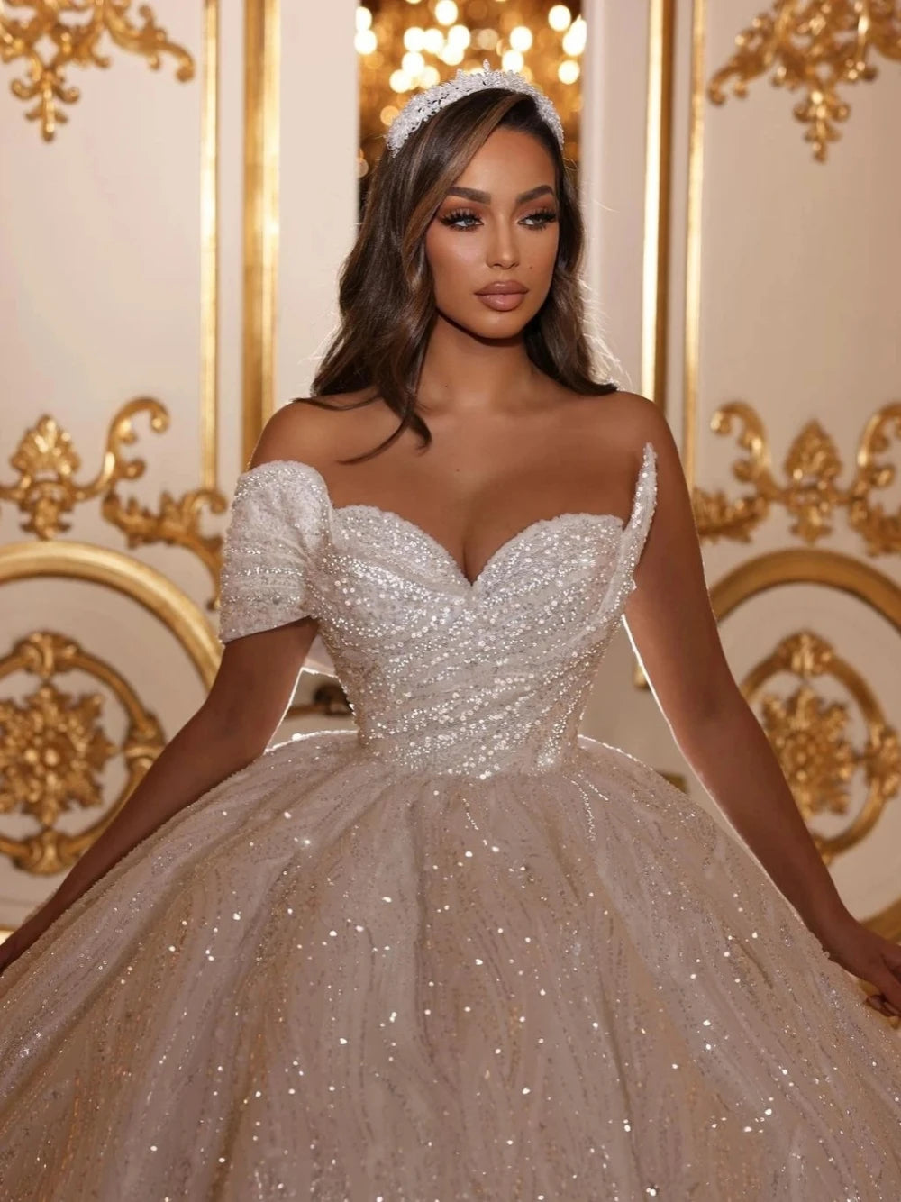 Елегантна кохана шия Весільні сукні з бісеру з кульковим сукнем весільна сукня блискучі сукні нареченої довжиною до підлоги Vestidos de novia