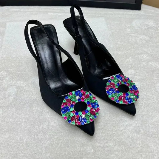 Kleurrijke diamant luxe schoenen voor vrouwen merkontwerper comfortabele en elegante slingback hoge hakken bruiloftsfeest damespompen met hoge hakken
