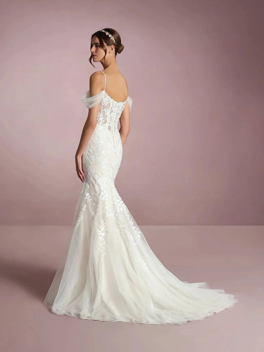 2025 Mermaid Luxury Lace Wedding Dresses Off Shoulder Brides Dresses Illusion Back Appliques Sexy Bridal Gown Customized