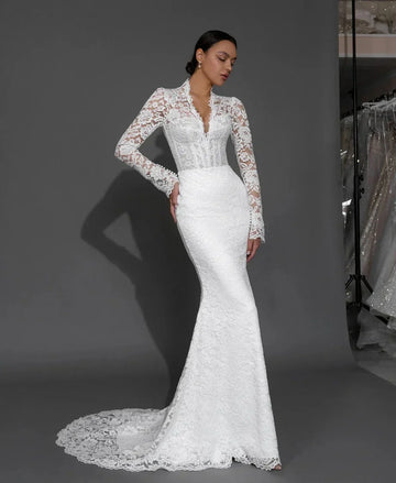 Classic Lace Mermaid Wedding Dress Long Sleeves V-neck Pearls Buttons Bridal Gown Elegant Bridal Dress Brides Vestido De Noiva