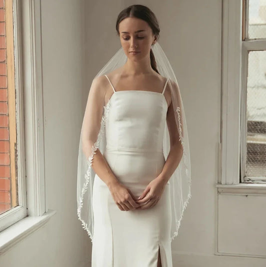 Velo de boda de borde de encaje de hoja nzuk con peine catedral velo nupcial de encaje delgado Mantilla veu