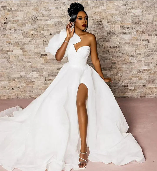 Fashion Single shoulder sleeve A-line wedding Dress Puff Sleeve Big bow Sexy V-neck beach side split bridal custom dress