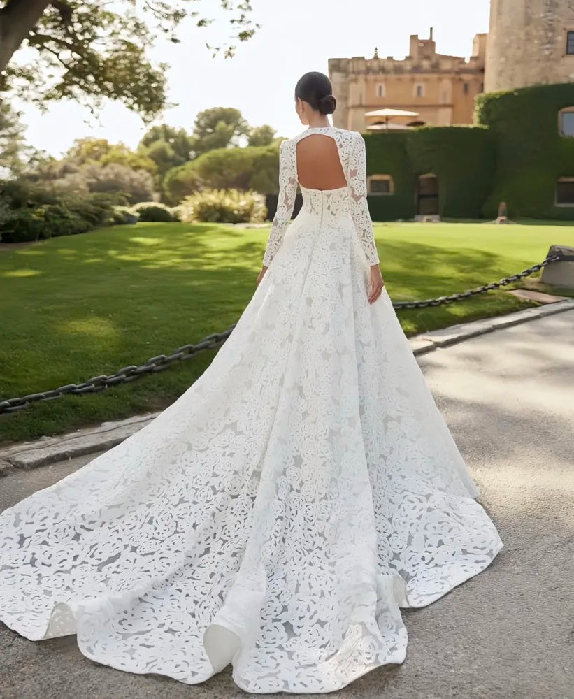 CustomizeElegant wedding dress, lace carved strapless long-sleeved A-line dress, Women's wedding dress. amanda novias 2025