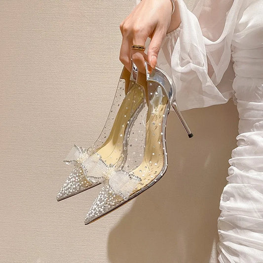 2024 Novo estiletto apontado para o dedo panela Sapatos de casamento Banqueto Rhinestone Bow Sapatos femininos baotou sandálias de salto alto para mulheres