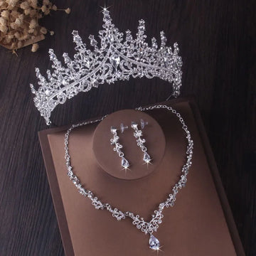 Lüks Gümüş Renk Kristal Su Damla Gelin Takı Setleri Rhinestone Tiaras Taç Kolye Küpe Düğün Dubai Takı Seti