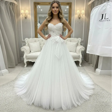 Romantic V Neck Tulle Long Ball Gown Wedding Dresses With Train Backless Lace Appliques Bridal Gown For Bride Vestidos Novia
