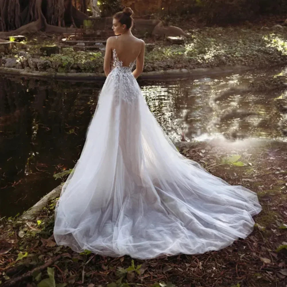 Bohemian Tulle Wedding Dresses Illusion Lace Bridal Gowns Backless Long V Neck Wedding Gowns Beach Dress Vestidos De Noiva