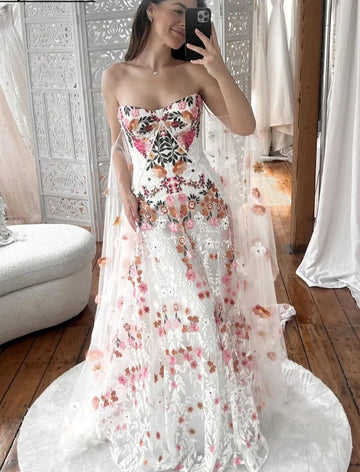 Vestidos de noiva floral Vestidos de noiva para coração para o trem de varredura de praia de túnica da noiva para mulheres