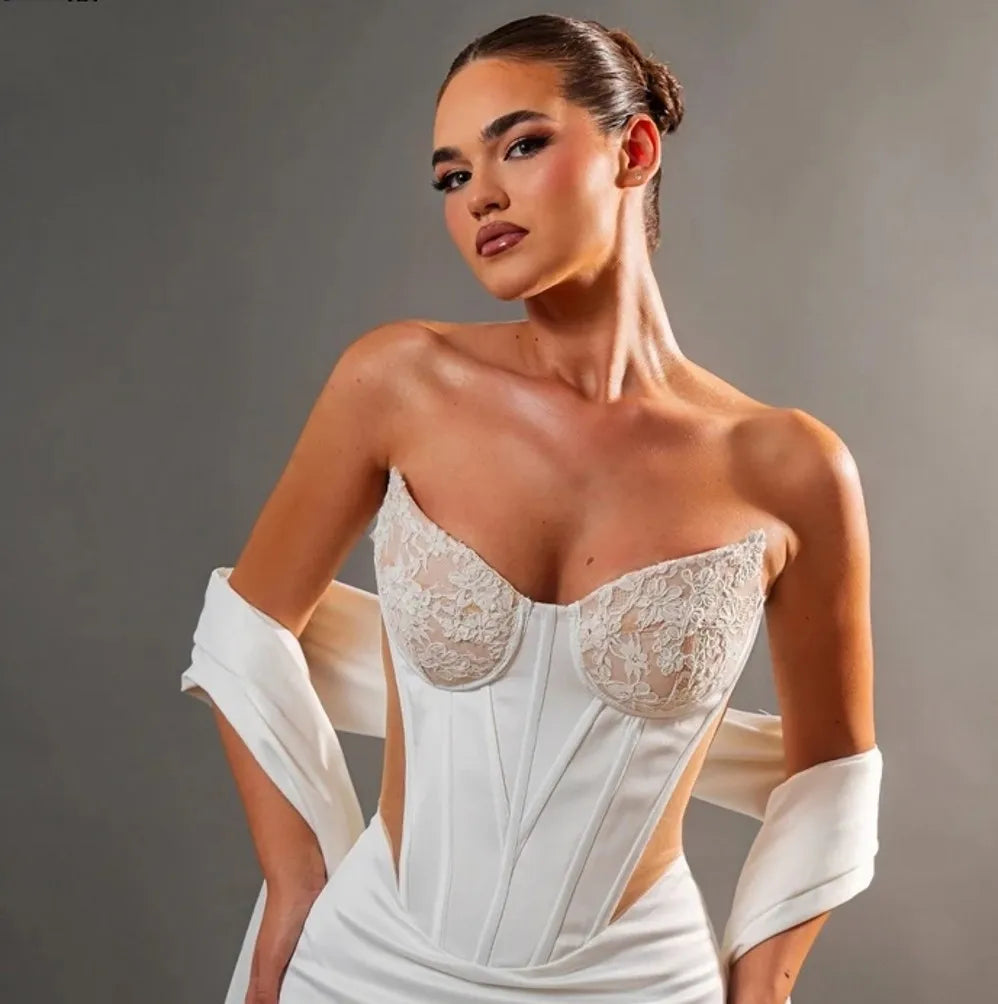 Elegant Mermaid Wedding Dress Strapless Lace Appliques Cut-Out Sleeveless Bridal Dresses Bride Gown vestidos de novia