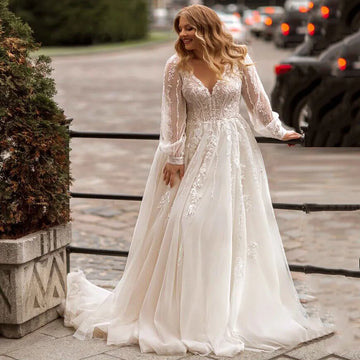 Gorgeous A-line Plus Size Wedding Dresses Tulle Long Sleeve Bridal Gown Sweep Train Oversize Bride Dress Robe de Mariee Ivory