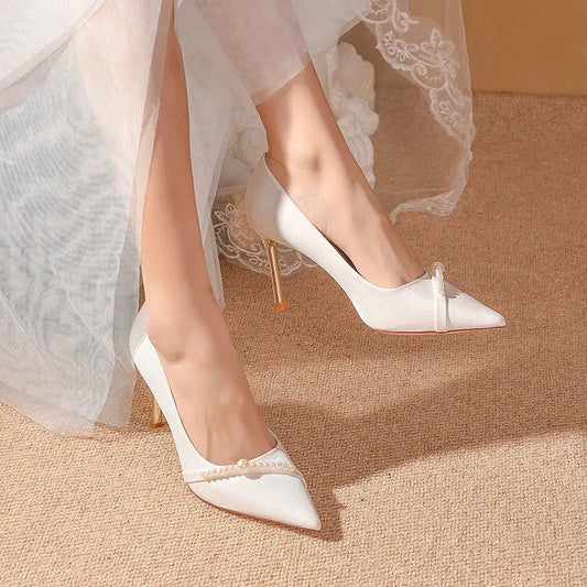 أحذية نسائية صيفية أحذية العروس أحذية بكعب عالٍ للمرأة 2023 حذاء زفاف بكعب بمقدمة مدببة وكعب عالٍ من اللؤلؤ بكعب عالي شعبي 39