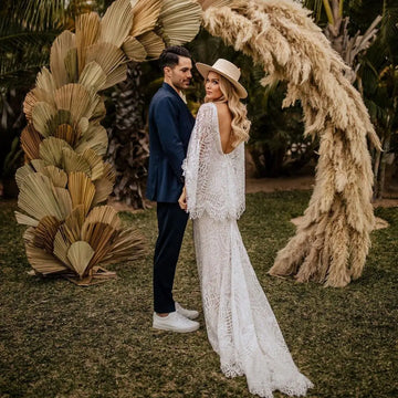 Boho Wedding Dress Mermaid Dress Flared Sleeve Appqulies Lace V Back Sexy Simple Beach Bride Gowns White Bohemian