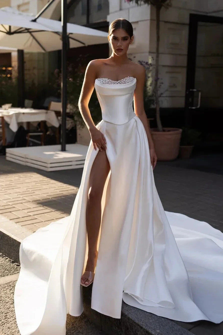 A-Line Satin Two-Piece Wedding Dress 2026 Pearls Sweetheart High Slit Long Train for Bridal Gowns And Wedding Photo Shoot