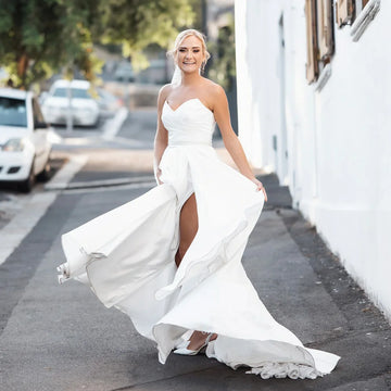 Satin Sweetheart Wedding Dresses 2025 Slit A Line Strapless Bridal Dress Modern Elegant Civil Party Gown Bride Wear Customized