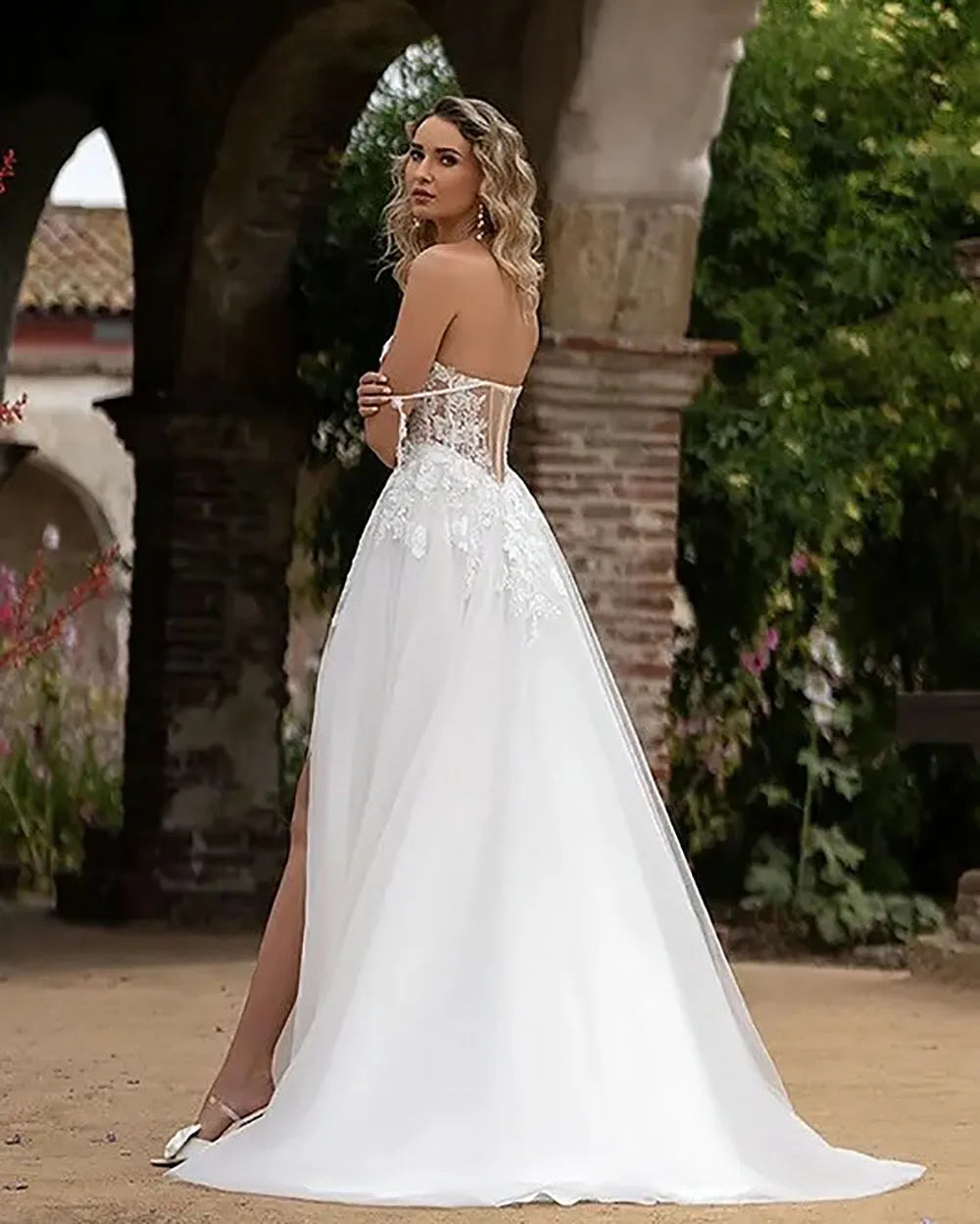 Customized Off Shoulder V Neck Boho Wedding Dress 2025 Lace Appliques Sexy Slit Tulle Brides Gown A Line Backless Bridal Dress