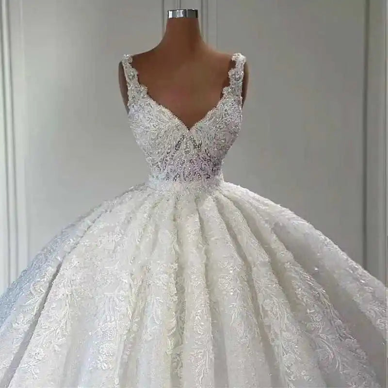 Customized  Sexy V-Neck Lace Ball Gown Wedding Dresses 2025 Beading Robe Mariage Appliques Vintage Bridal Gown Vestidos De Novia