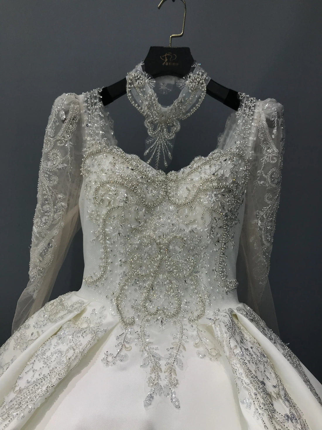 Kisswhite Xlove Collection Customized 7-15days Ship It Out Satin Wedding Dress Long Tail Bridal Dresses Chose Dress