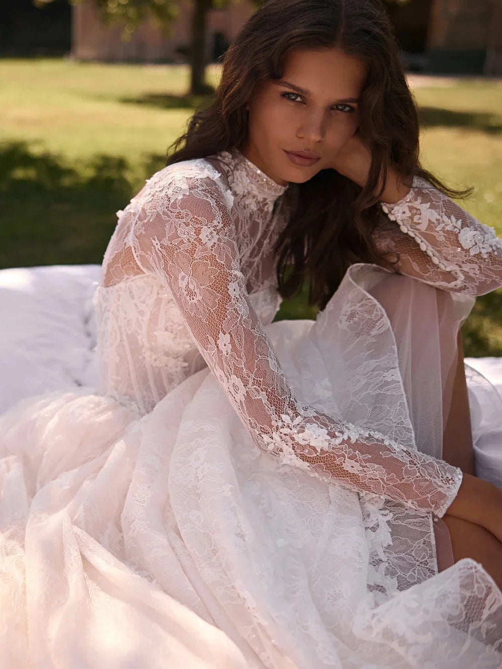 Modest Long Sleeved Wedding Dress Graceful Lace Appliques Customized Two Pieces Popular A Line Corset Bridal Gown New Arrival