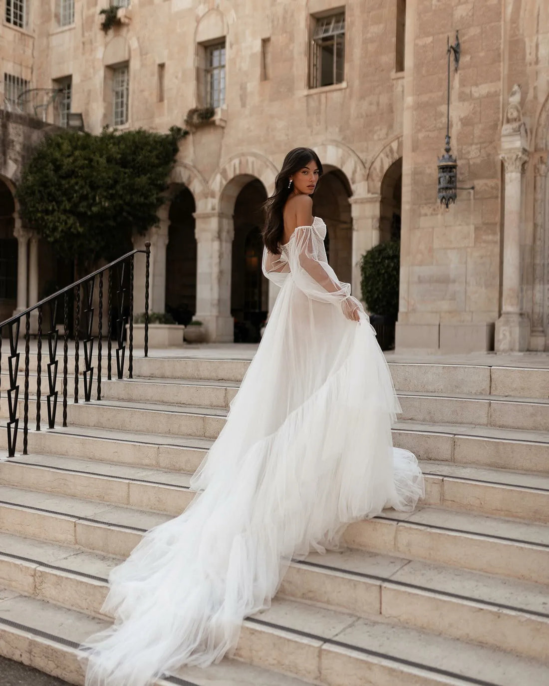 Boho Wedding Dresses High Neeck Illusion Long Sleeves Bride Dress Applique Princess Bridal Dress vestidos de novia Customized