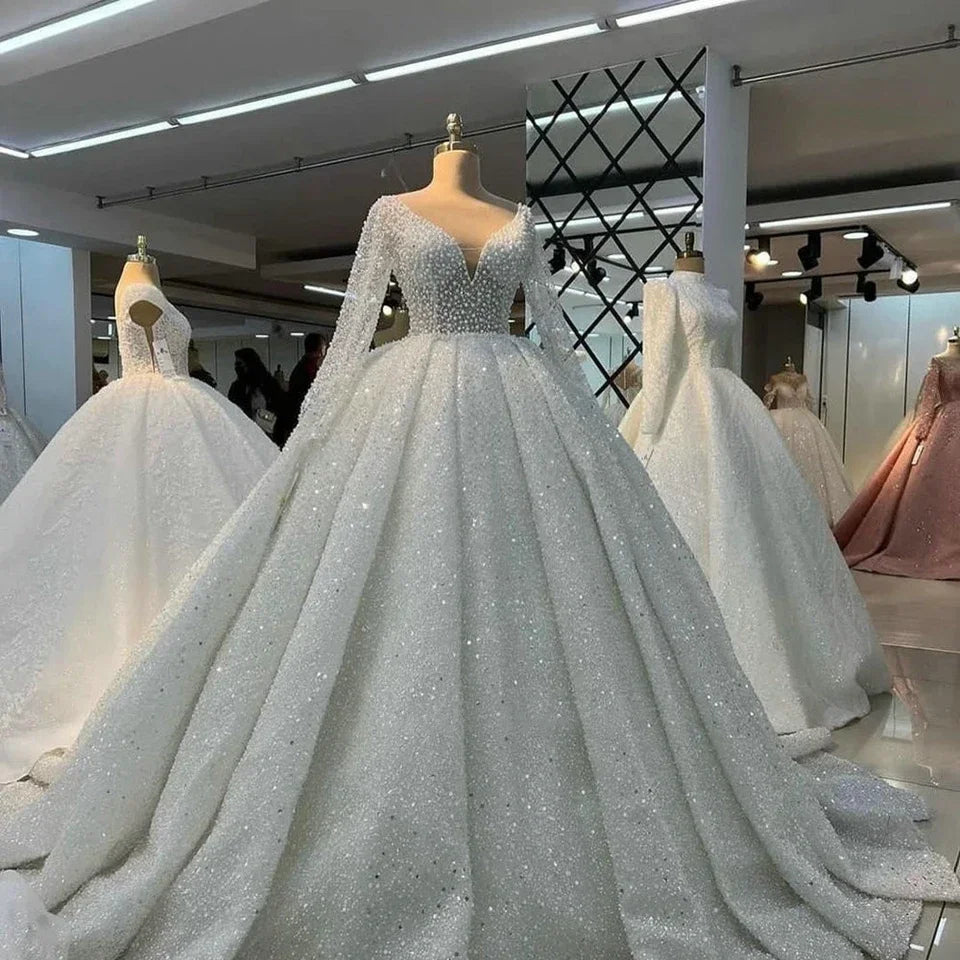 customized Luxury Ball Gown V-Neck Wedding Dresses Arabic Dubai Pearls Beaded Illusion Long Sleeves Bride Gowns Vestido De Noiva