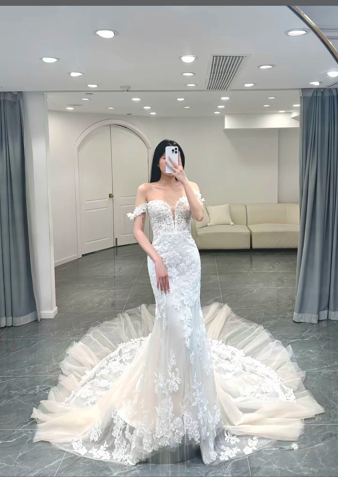 Customized Gorgeous Lace applique Mermaid Wedding Dresses Women Off The Shoulder Bridal Gown Sweep Train Vestidos De Novia