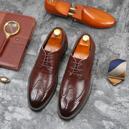 Handgemaakte Oxfords Pointed Toe Office heren kledingschoenen trouwfeest gesneden man brogue retro formele mannelijke schoenen chaussure hommes