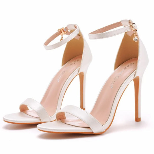 Sandálias de moda de verão mulheres sexy pu 10 cm saltos finos de fivela vestido de noiva vestido de noiva sapatos femininos brancos vestido sandálias