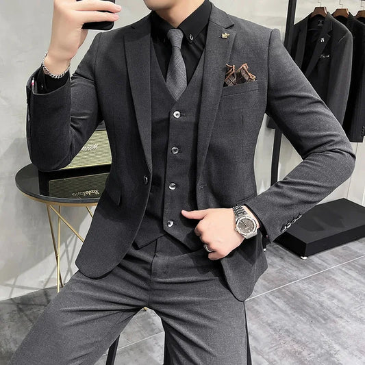 (Jacket + chaleco + pantalones) Moda de marca de alta gama Moda de color sólido para hombre Traje de negocios casual 3piece Groom Vestido de novia