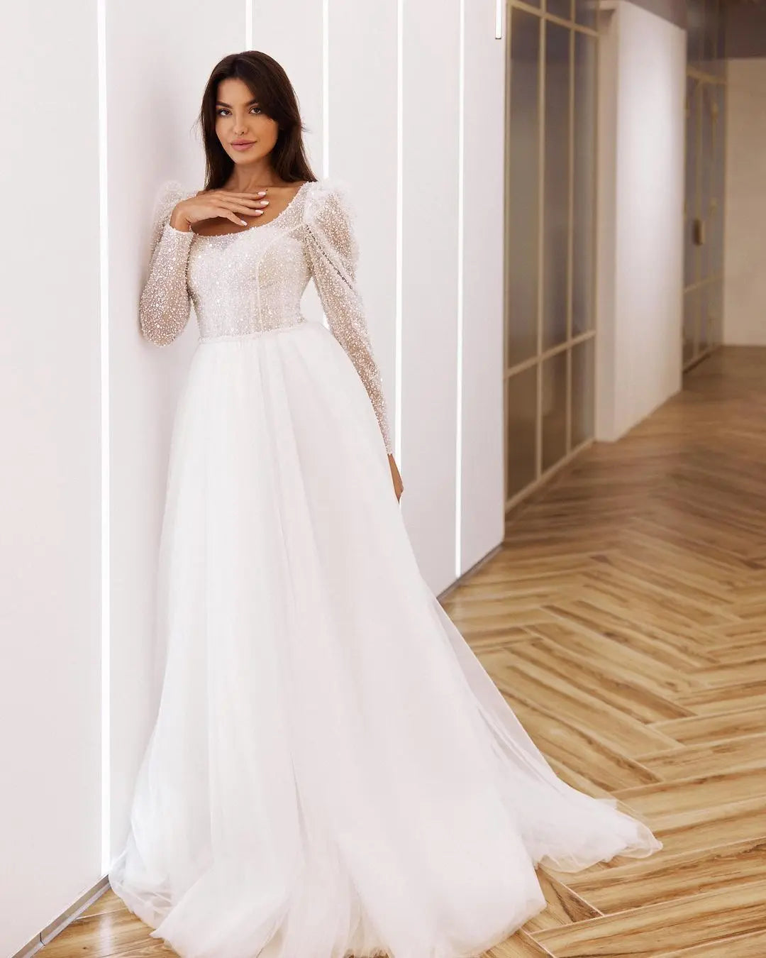 Stunning Beaded Crystal Scoop Neckling Full Sleeves Wedding Dresses Tullr Organza Formal Bridal Grown 2023 Rode De Morrie