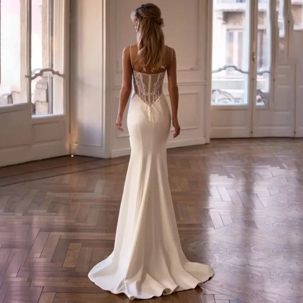 Customized Graceful Wedding Dress Sexy Lace Applique Bridal Dress Charming Spaghetti Strap Bridal Gown Vestido De Novia