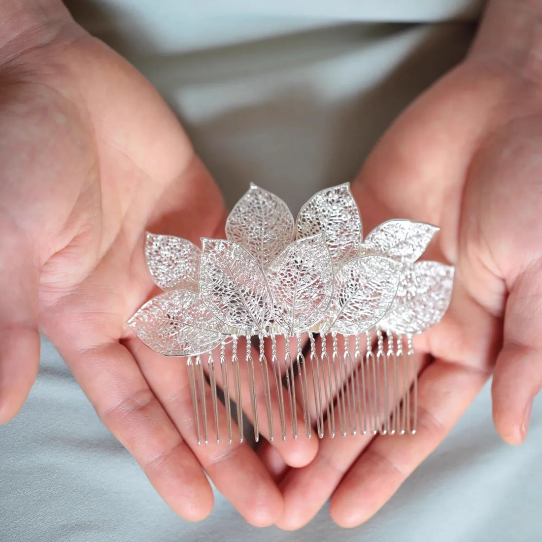 Wedding Accessories Leaf Hair Comb Pin Clip Silver Color Hairpins For Brides Women Zircon Zirconia Head Pieces Bridal Jewelry